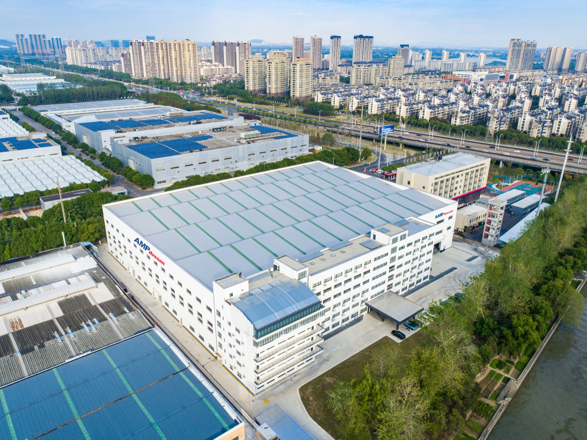 AMPdossen 工厂全景航拍